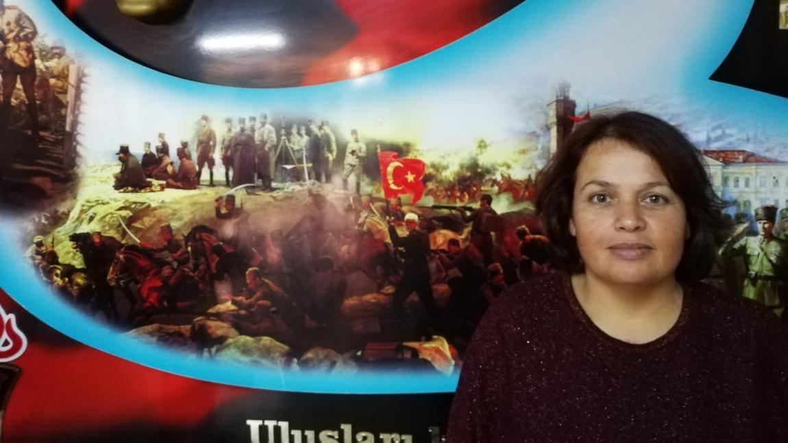 Serpil KAYAN ÖZ - Türkçe Öğretmeni